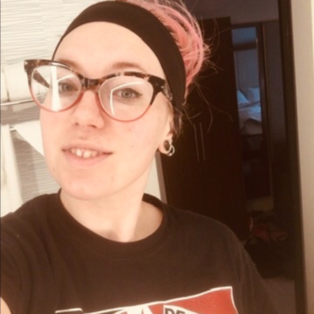 Meet your Posher, Maia